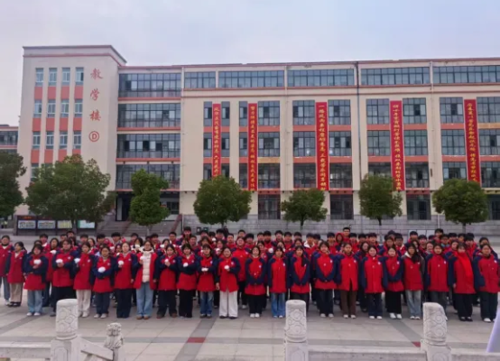 党建聚力忆国殇 砥砺奋进向和平——蒙城一中组织开展国家公祭日主题教育